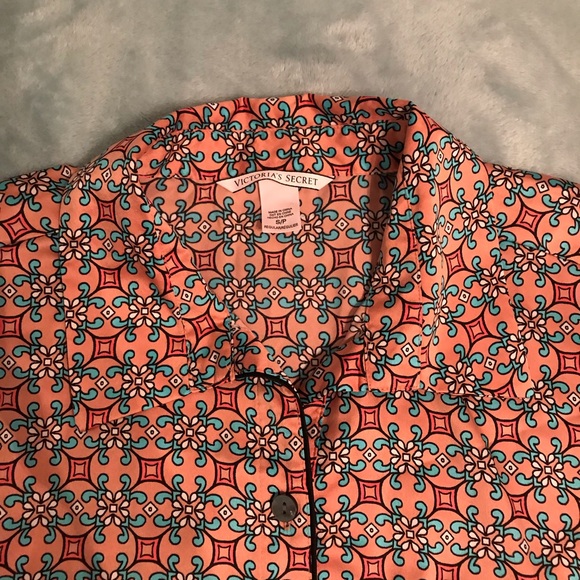 Victoria’s Secret Sleep Shirt - Picture 3 of 5